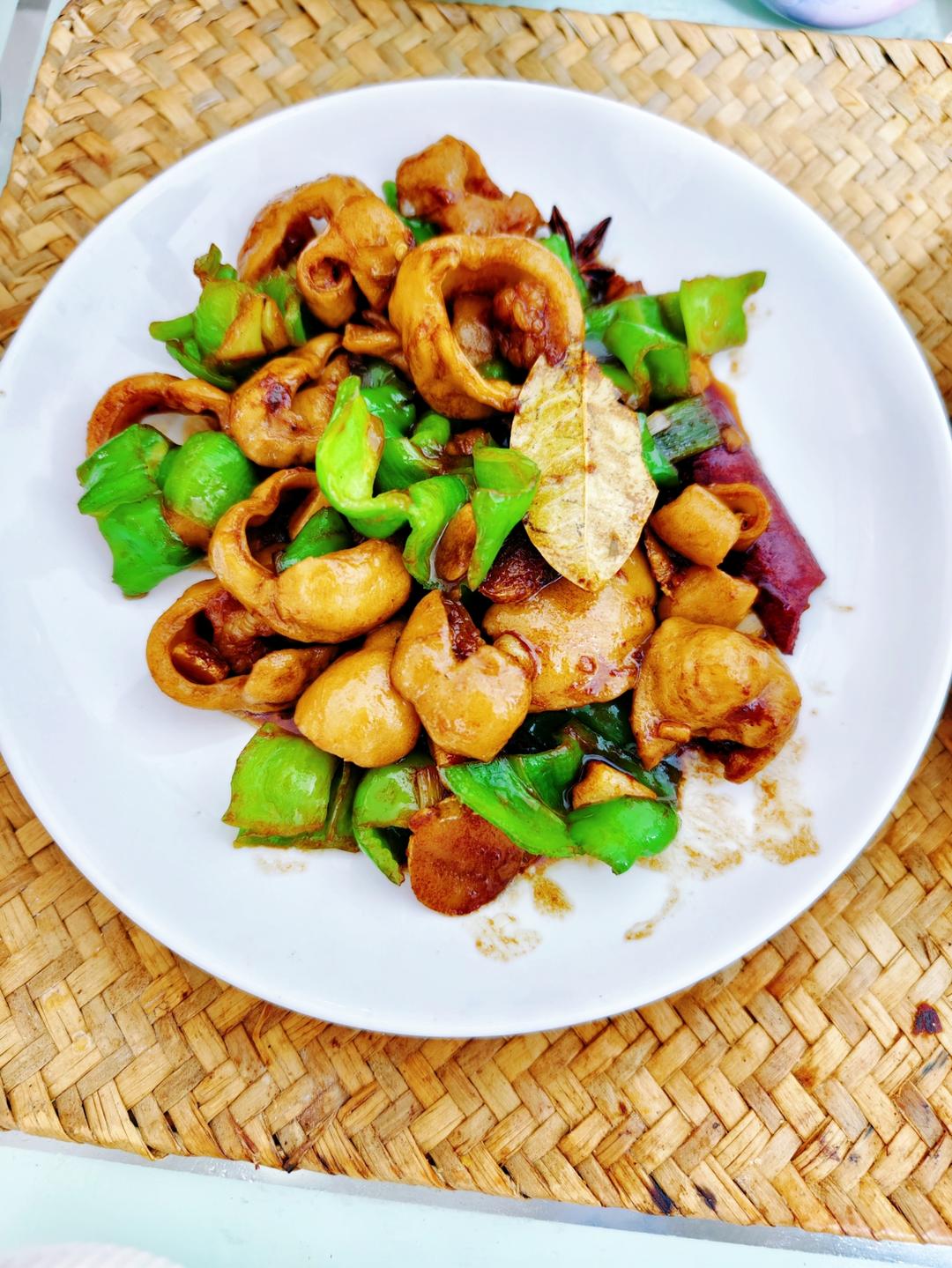 停不下筷子的红烧肥肠