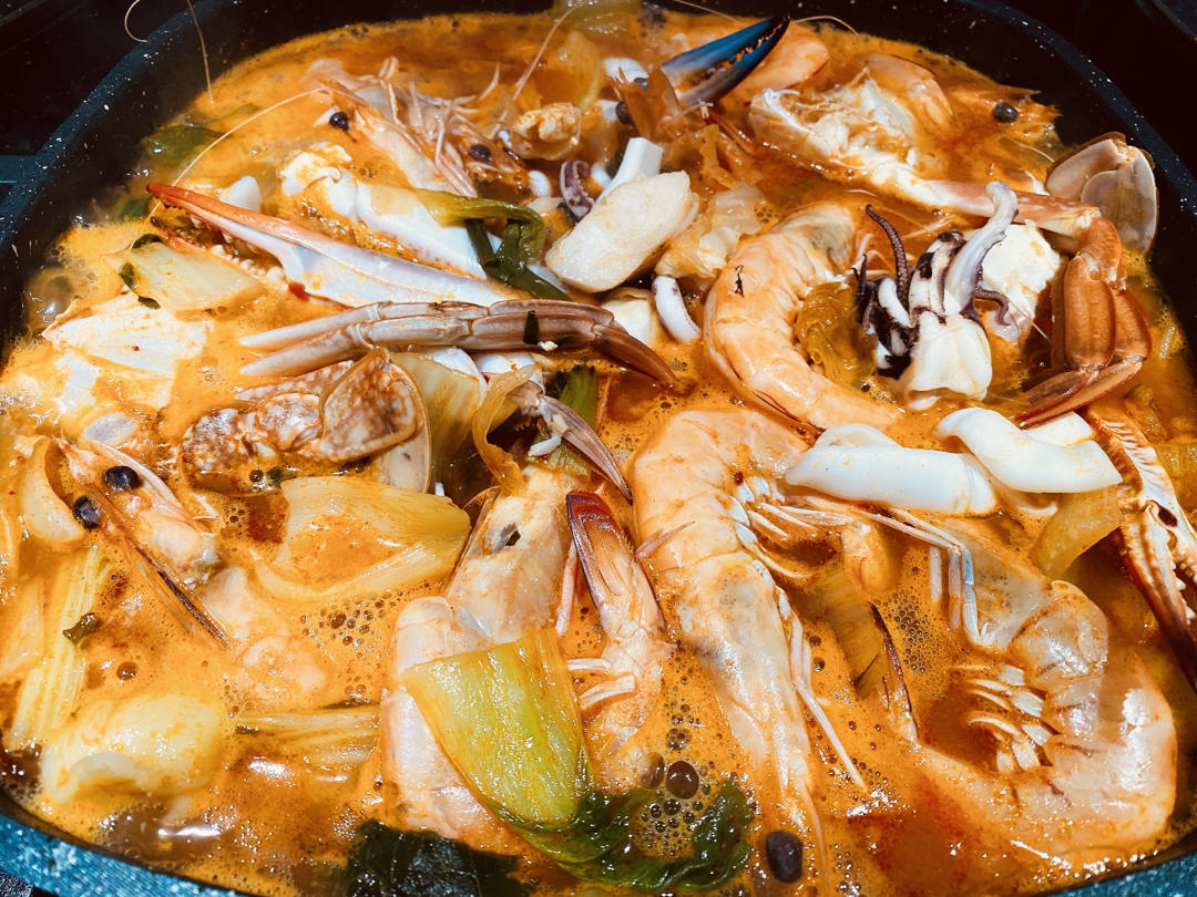 韩式泡菜海鲜锅Haemul Jeongol