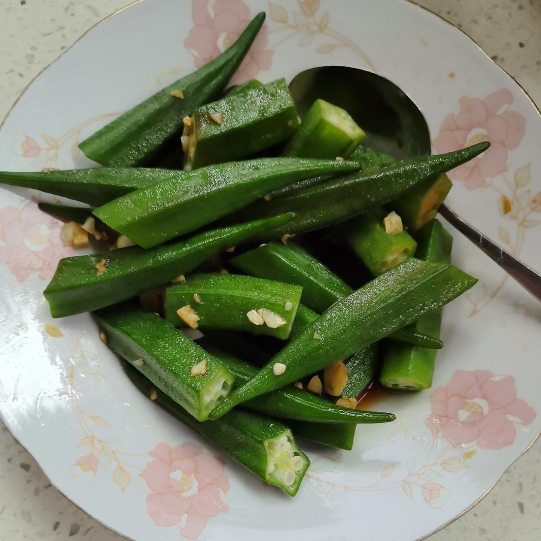 家常凉菜之白灼秋葵（减脂餐）