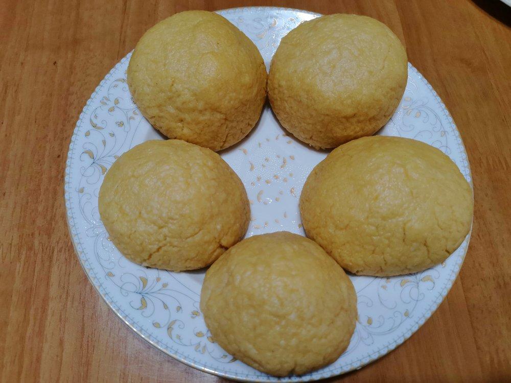 玉米面窝窝头（适合减肥的朋友们）
