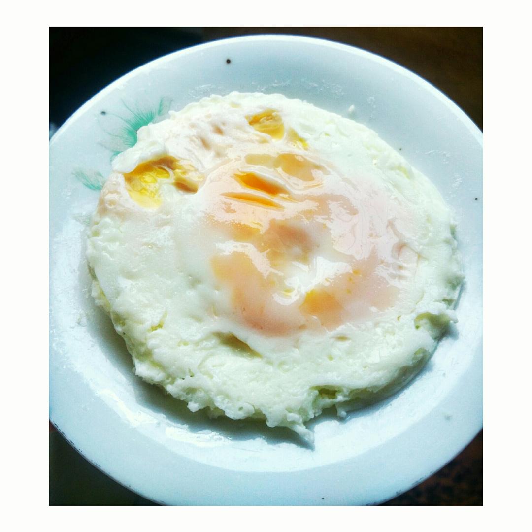 无油1分钟荷包蛋