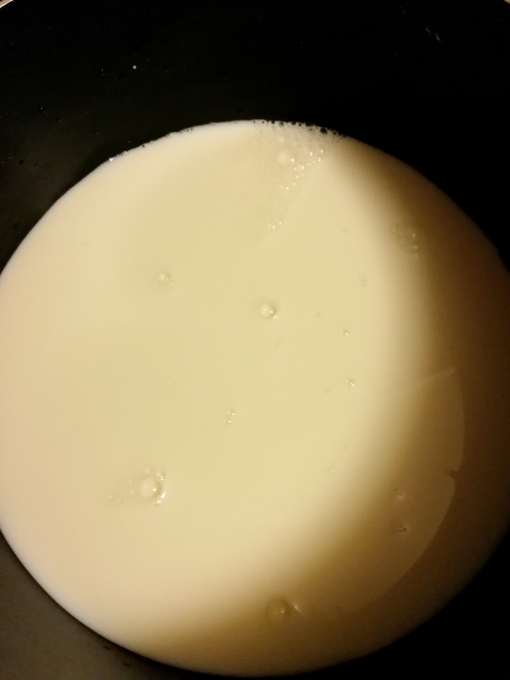 牛奶泡面的做法 步骤4