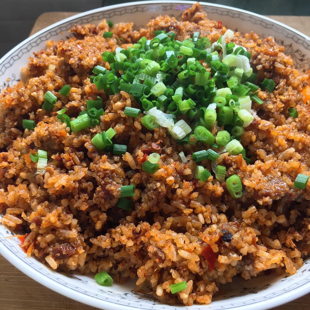 香炸了：小笼粉蒸牛肉