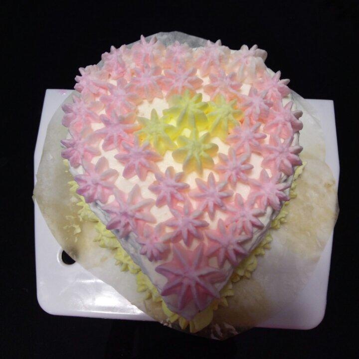 详细的裱花教程--彩虹蛋糕