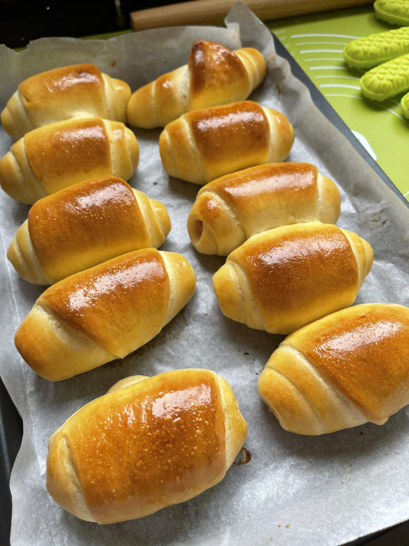 黄油面包卷