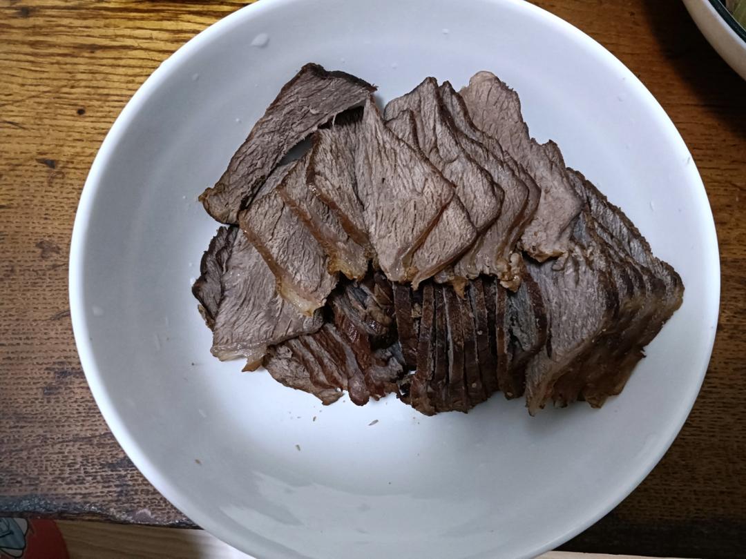 卤牛肉