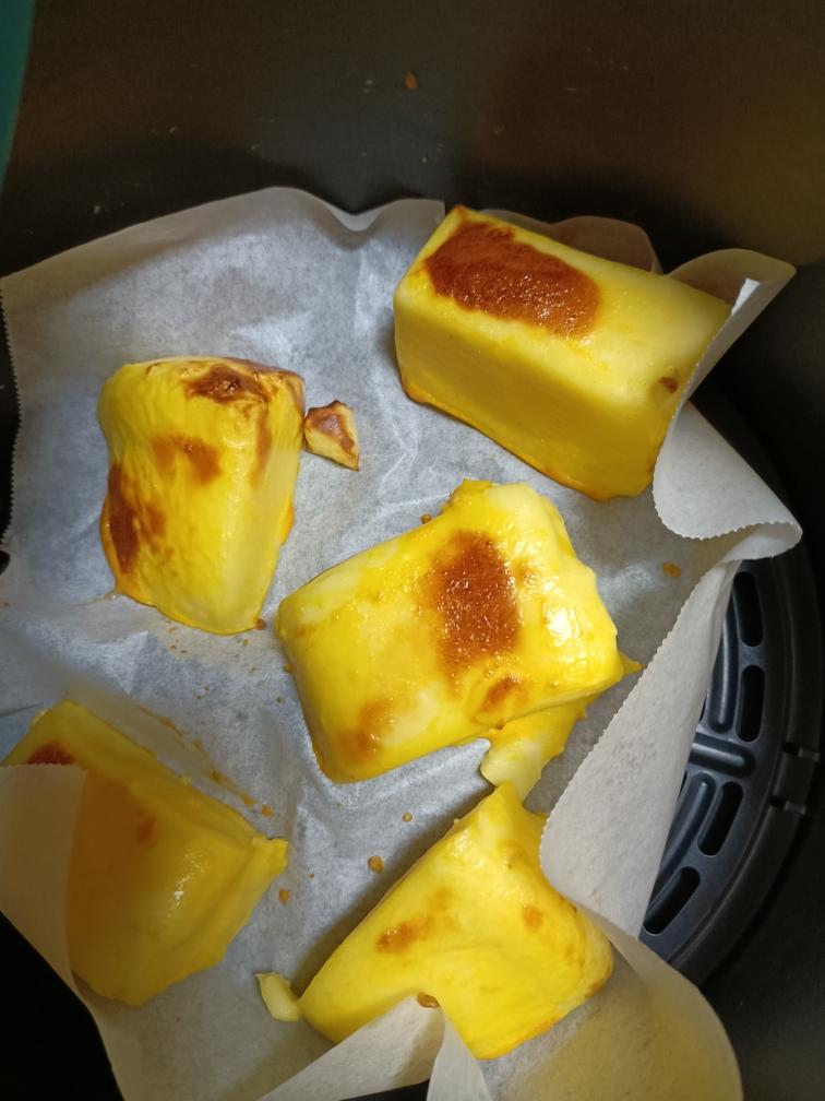 烤鲜奶（奶粉，全蛋，芝士，空气炸锅）