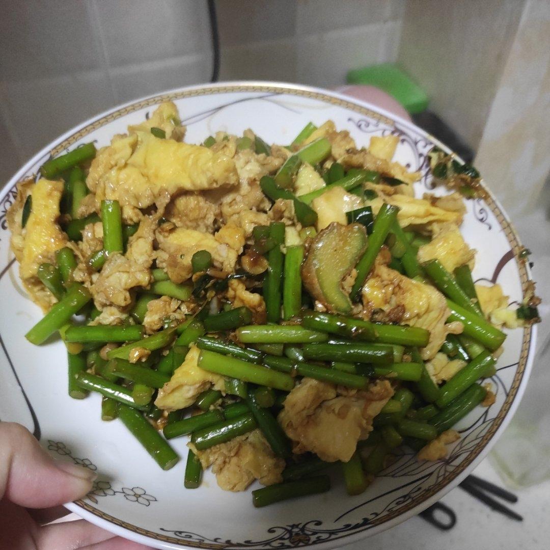 蒜薹炒鸡蛋