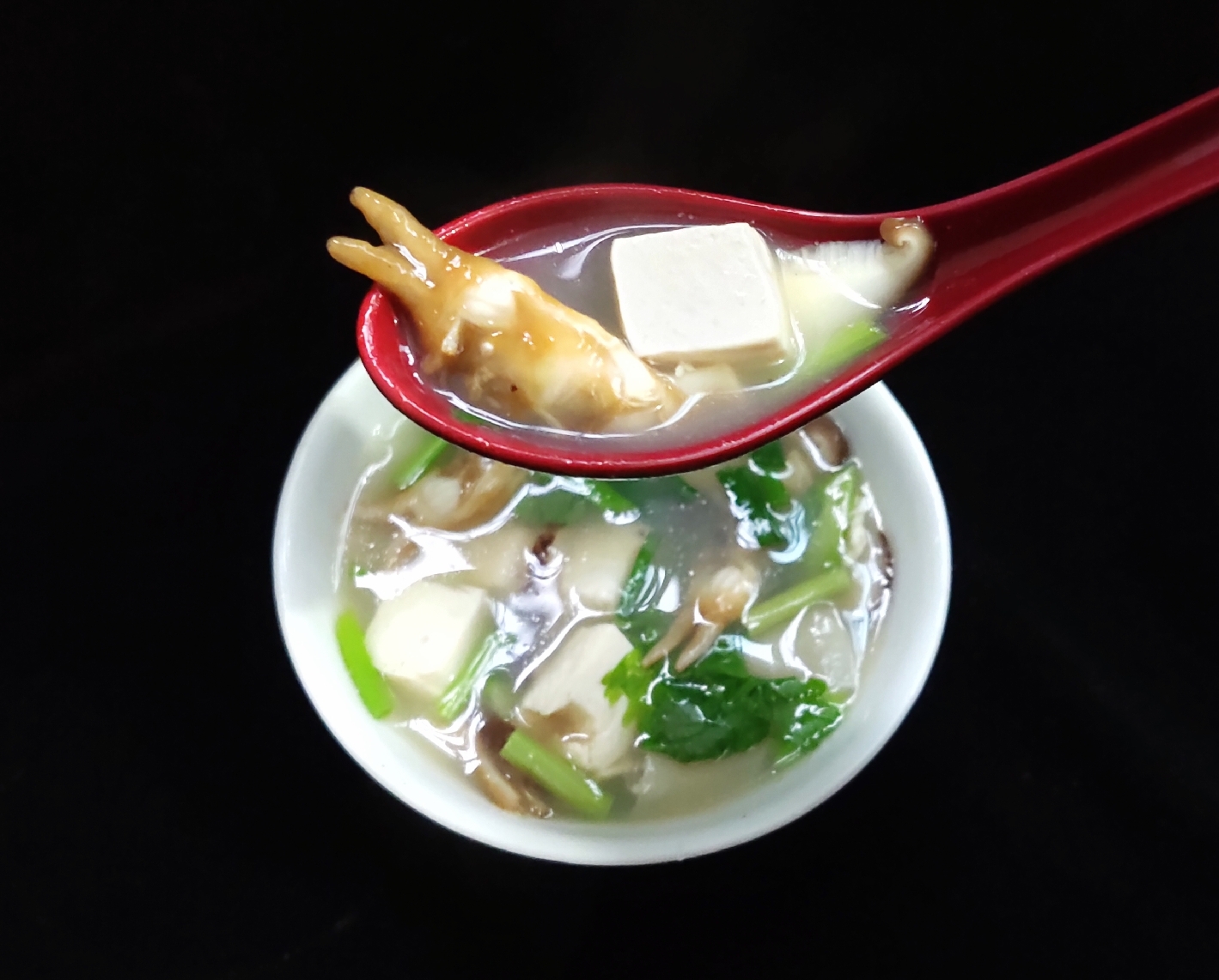 酸笋滑蛏汤的做法