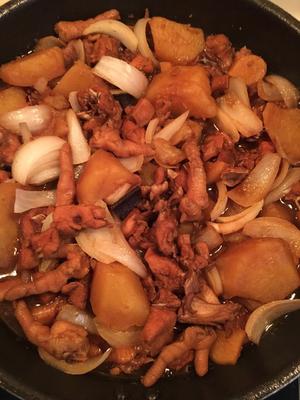 土豆兔肉炖鸡爪的做法 步骤6