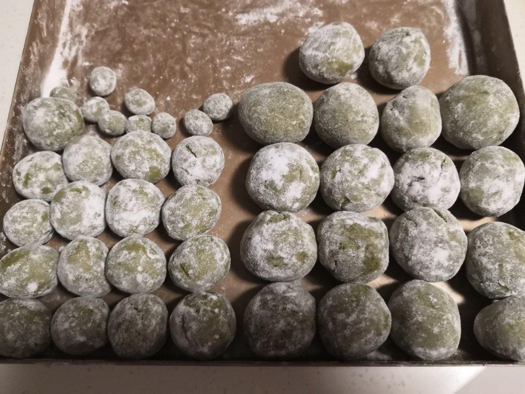 花生黑芝麻汤圆