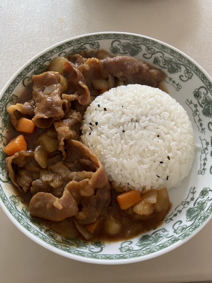 好吃到舔碗底的土豆肥牛拌饭