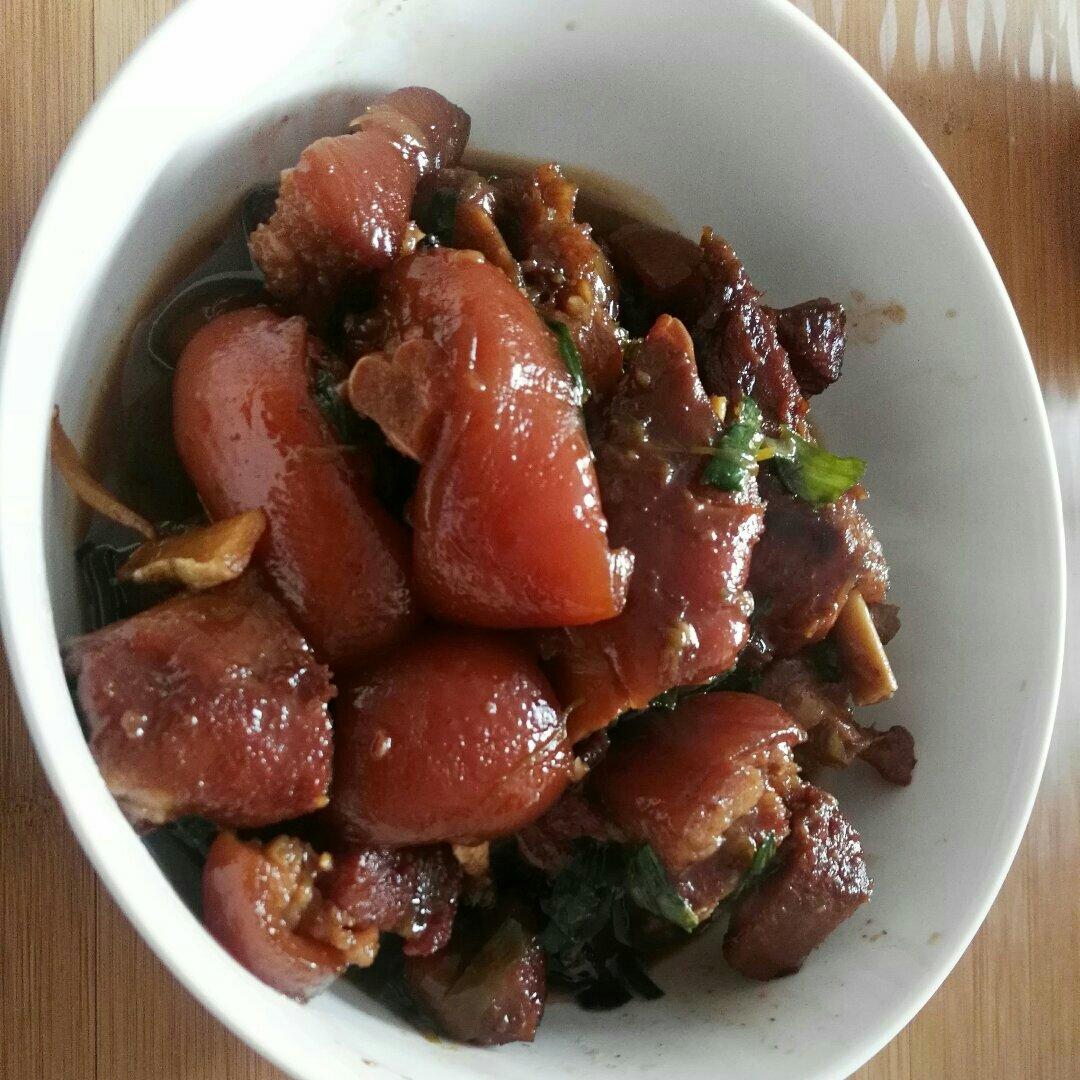 美味的家常菜：红烧猪蹄