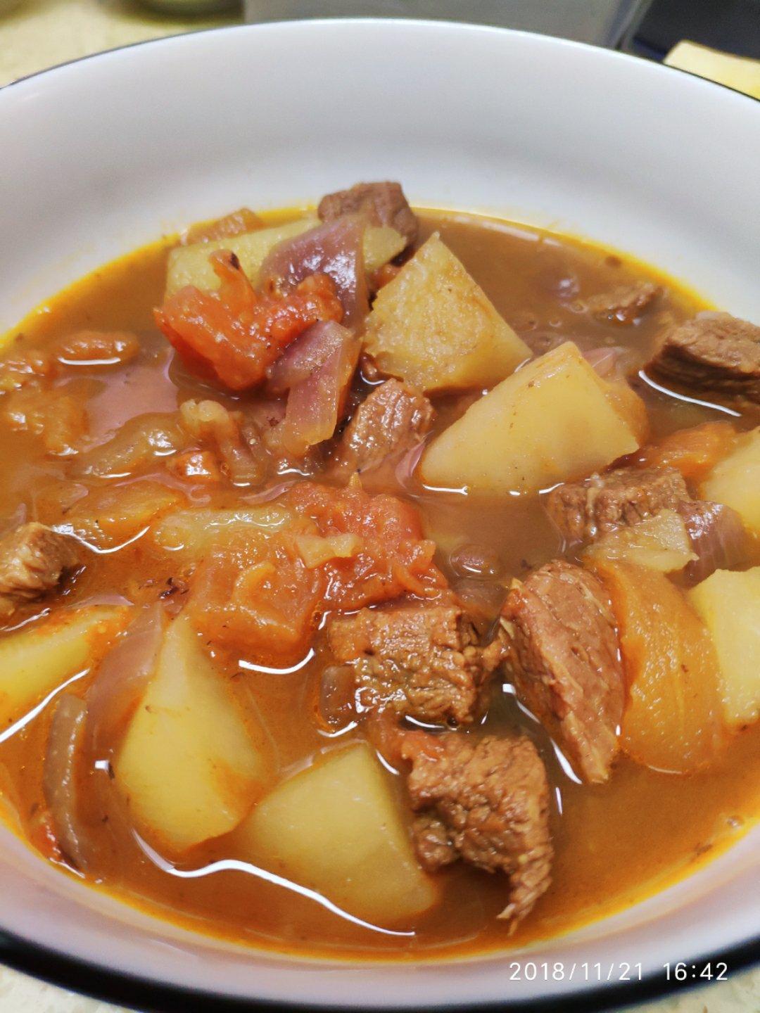 番茄土豆炖牛腩