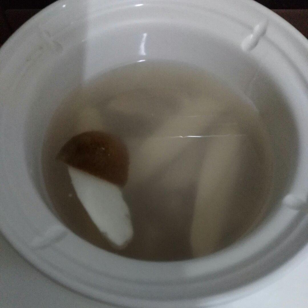 莲子百合炖瘦肉