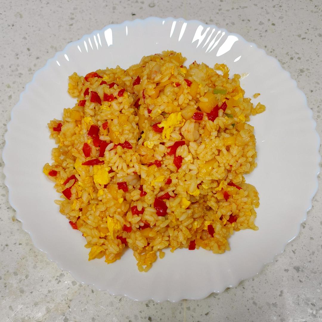 超香彩椒虾仁蛋炒饭
