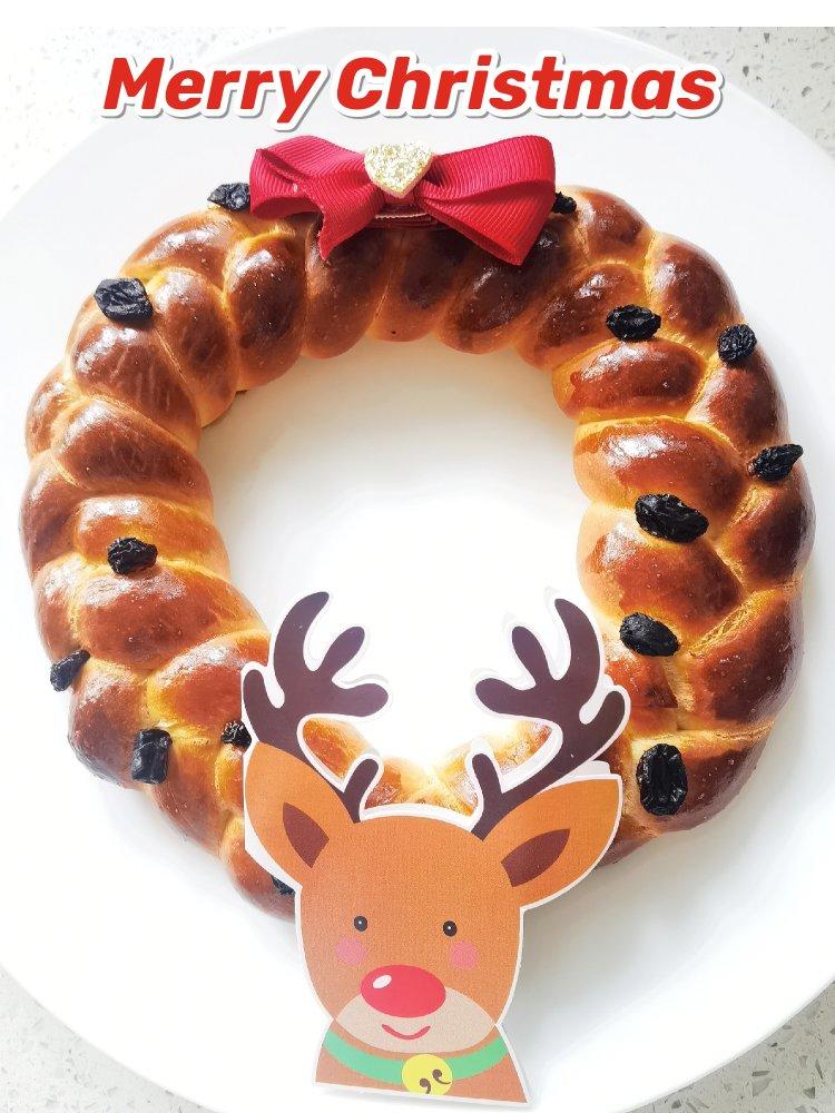 圣诞花环面包