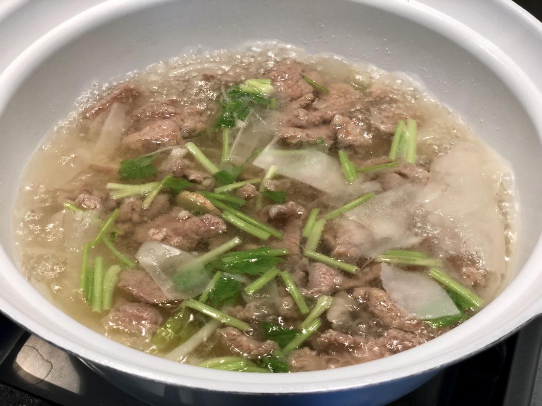 酸笋肉片汤