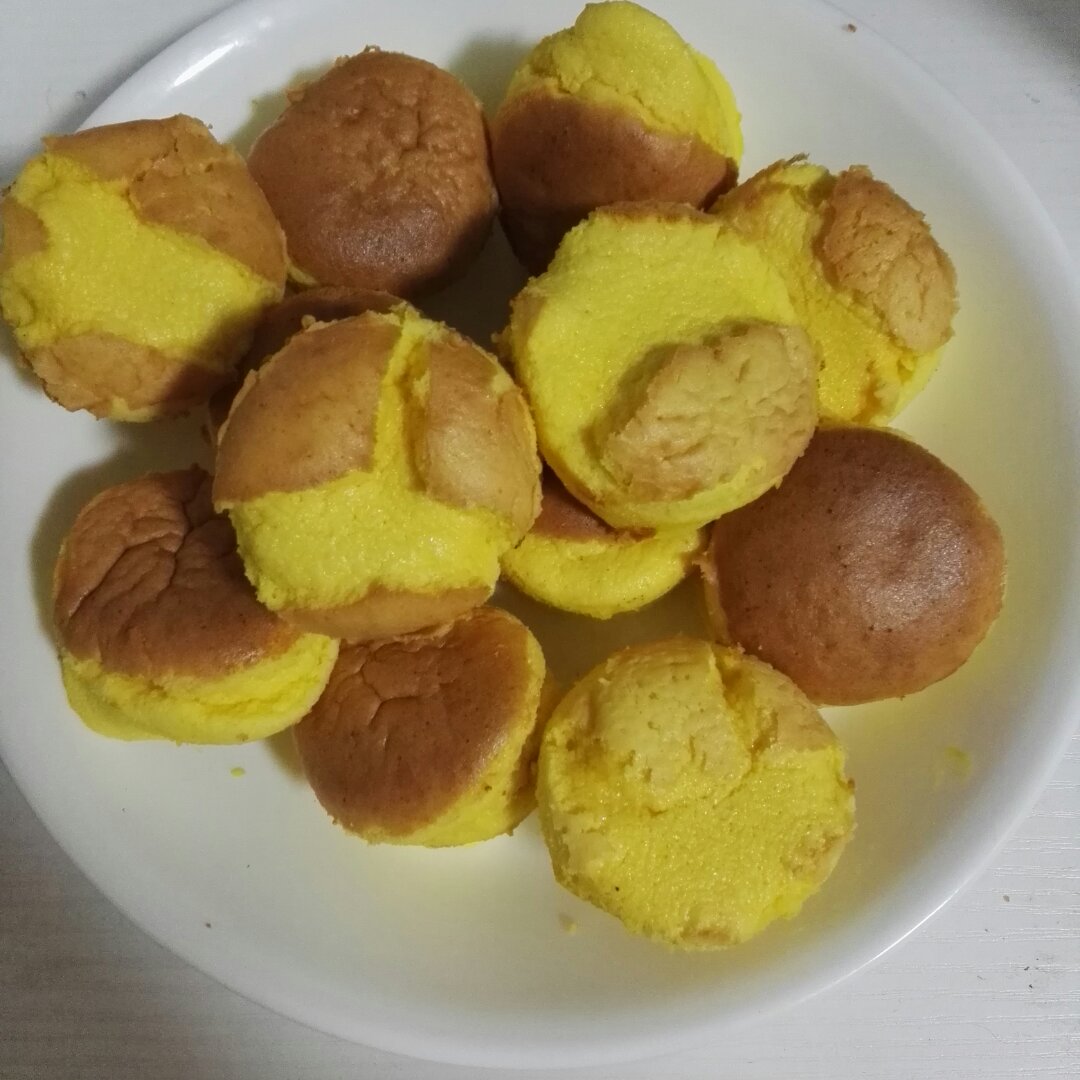 软绵绵戚风纸杯蛋糕