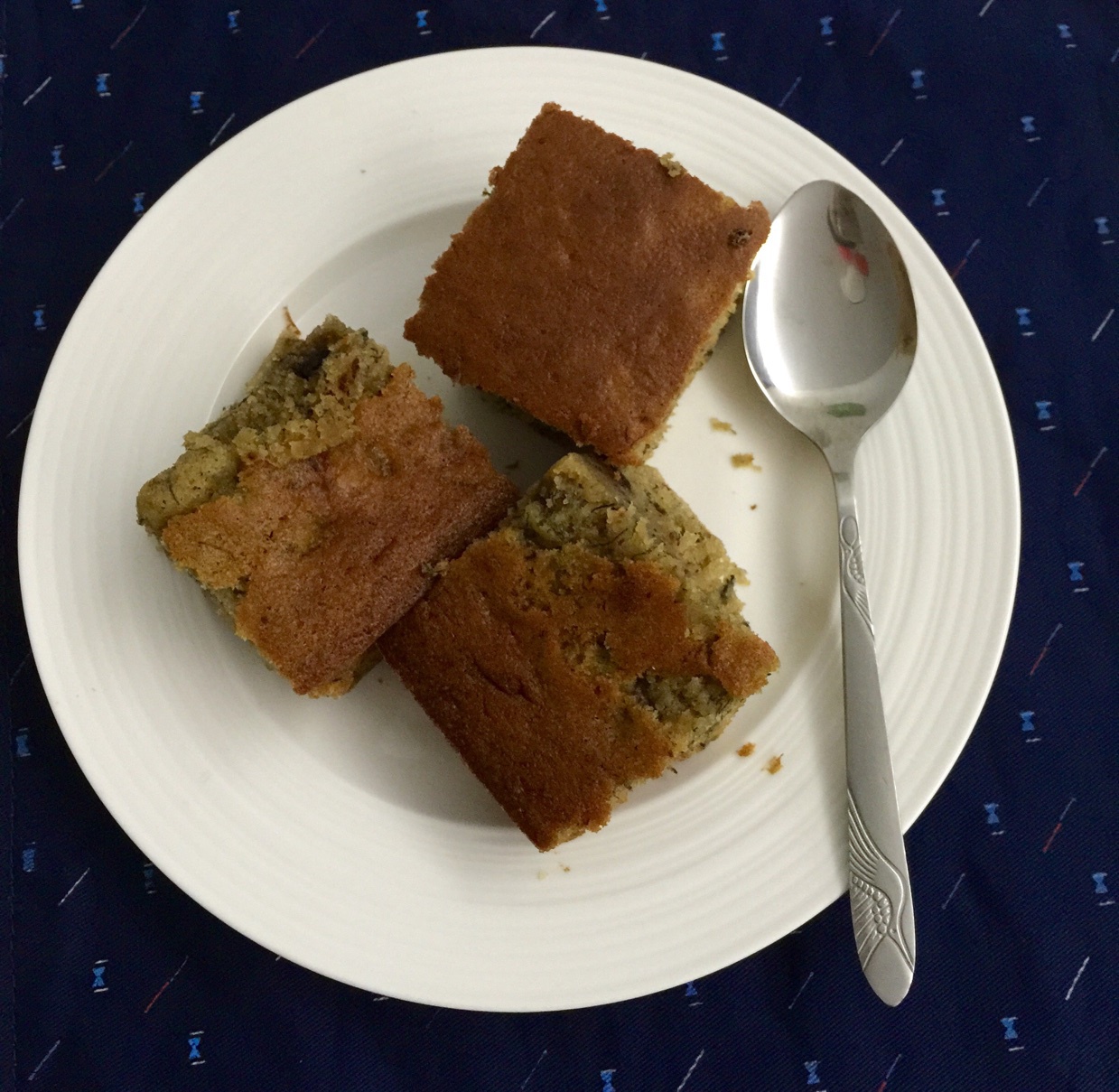 栗小白做的重油香蕉蛋糕