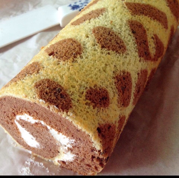 长颈鹿花纹奶油蛋糕卷——朴素的蛋糕卷也生动形象了哦