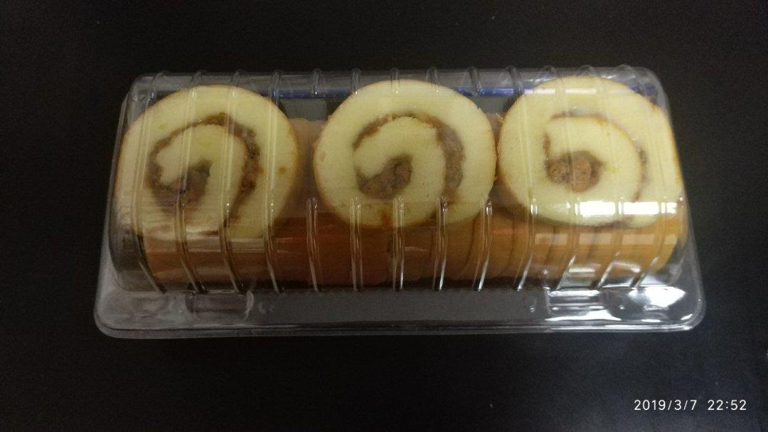 胖乎乎奶油芒果卷/不开裂不掉皮全过程详细图解烘焙视频/蛋糕篇6：「厚卷」