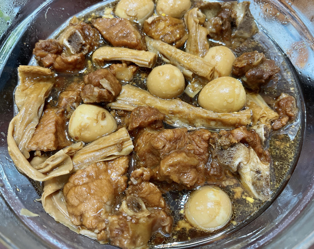 腐竹排骨卤蛋