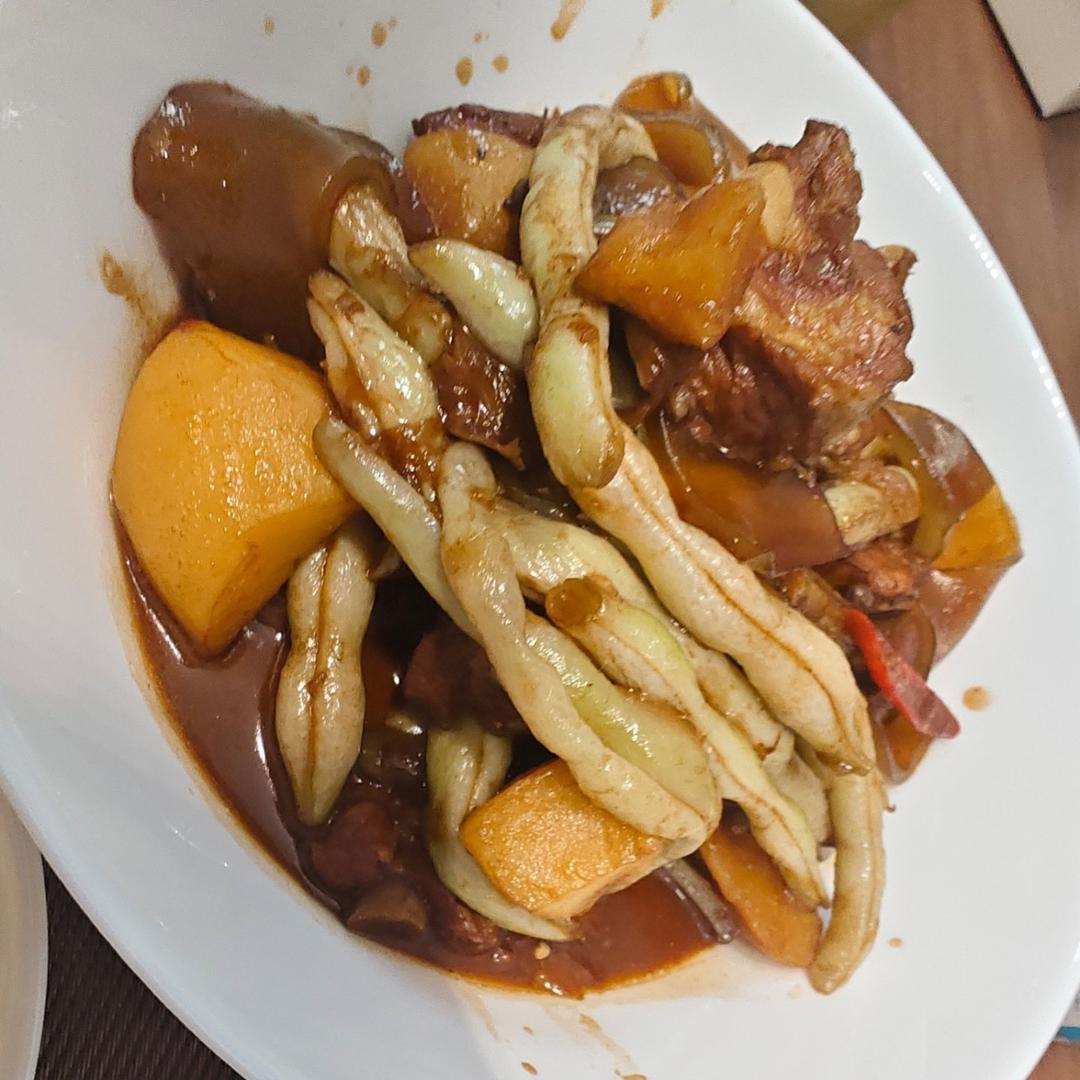 硬菜代表--排骨炖豆角土豆（豆角焖面胚子）