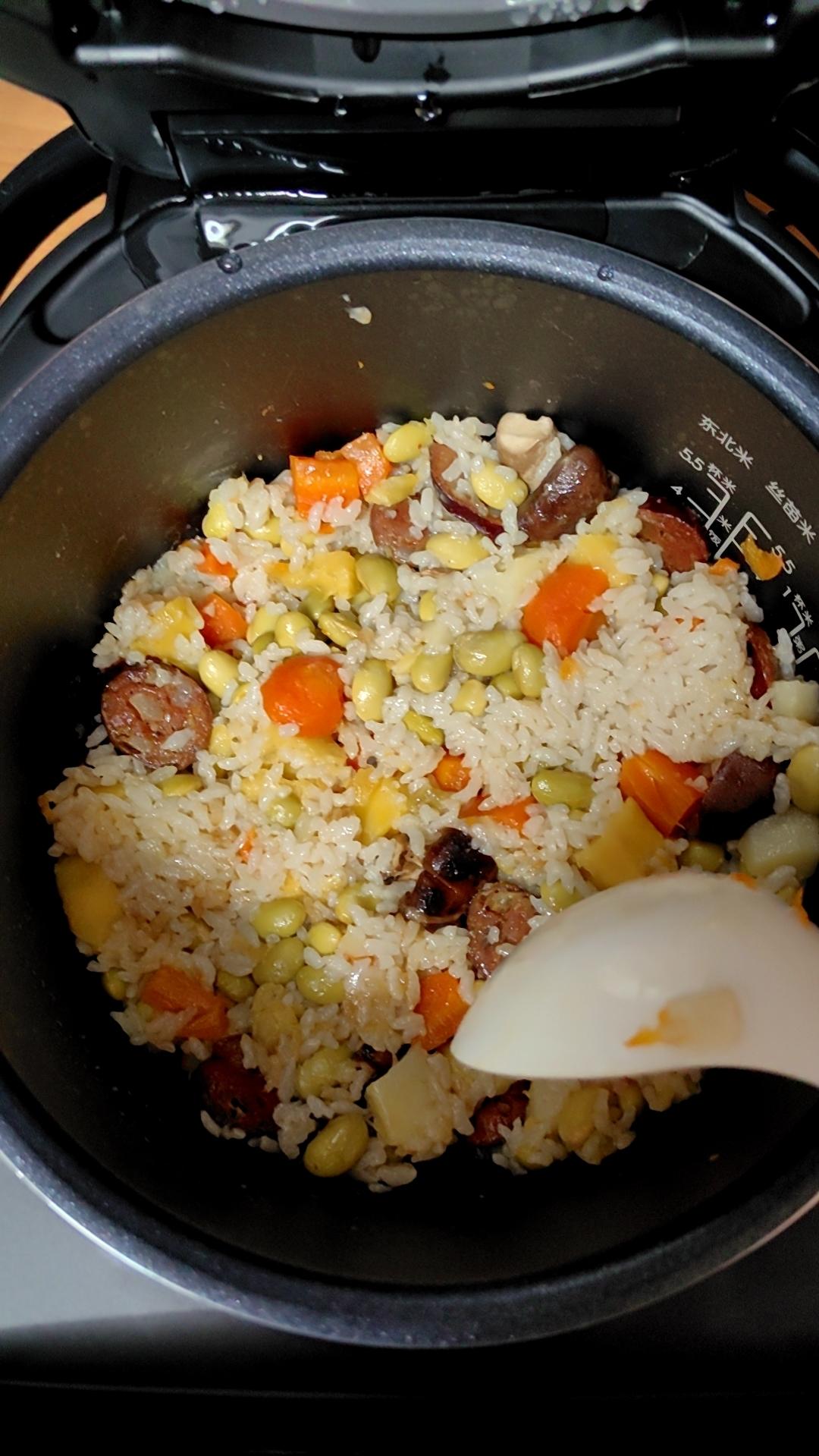 电饭煲之“铜锅洋芋饭”