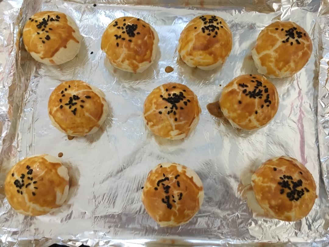 蛋黄酥