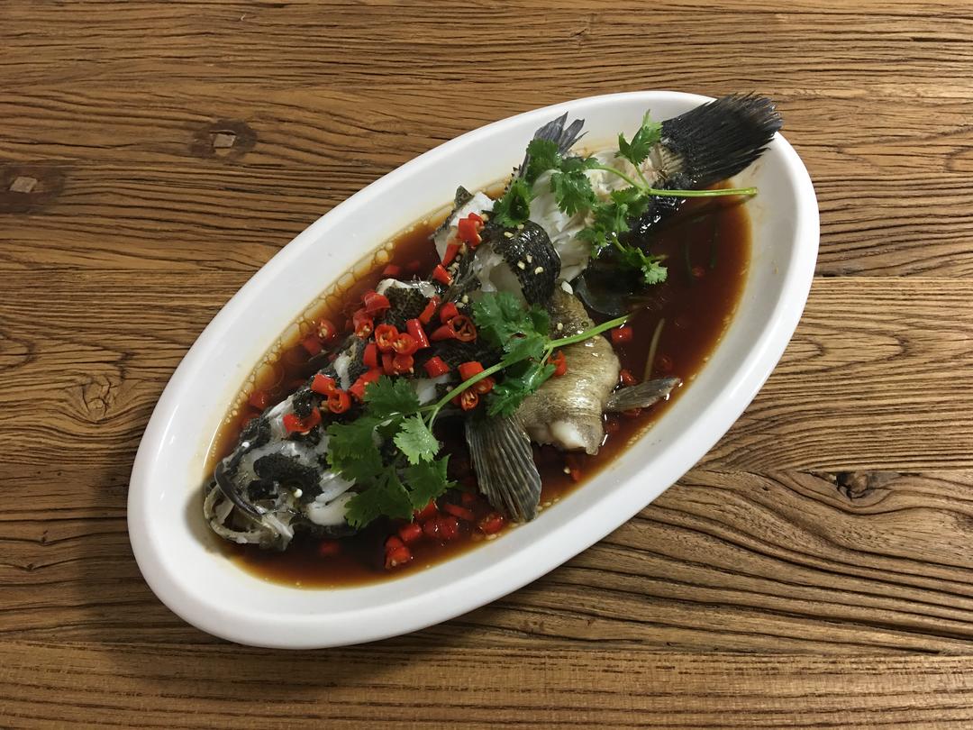 乐活教主的美食之——清蒸笋壳鱼（法格电蒸炉版）的做法