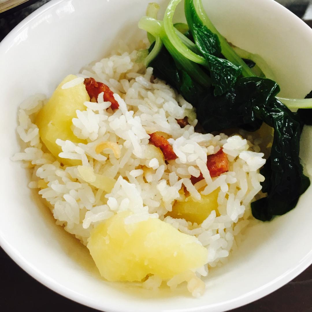 土豆焖饭（电饭锅版）