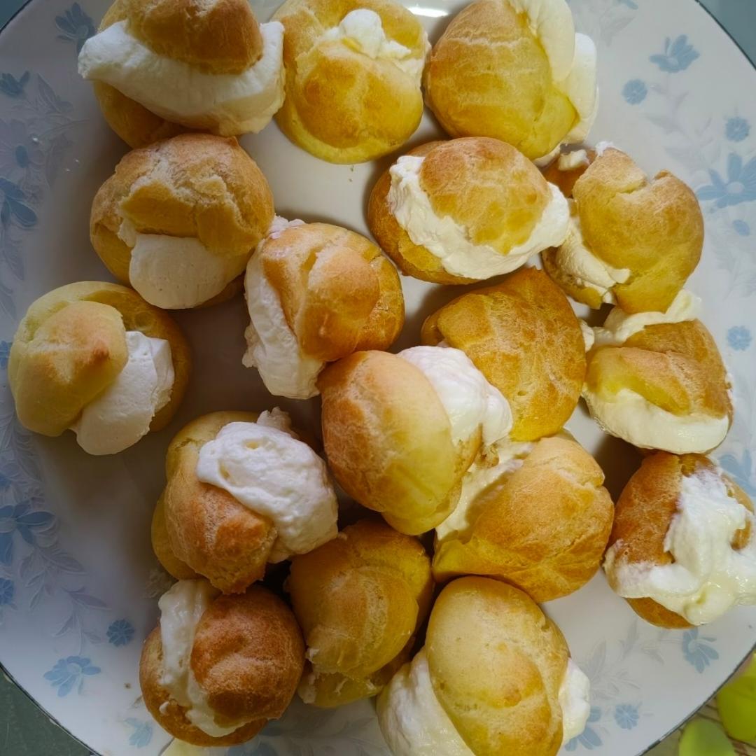 简单易成功的奶油小泡芙做法