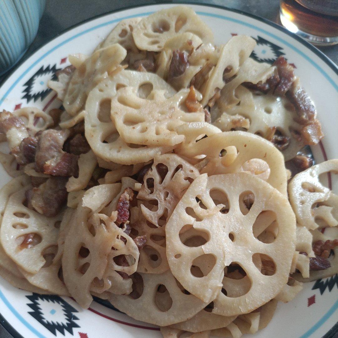 莲藕片炒肉