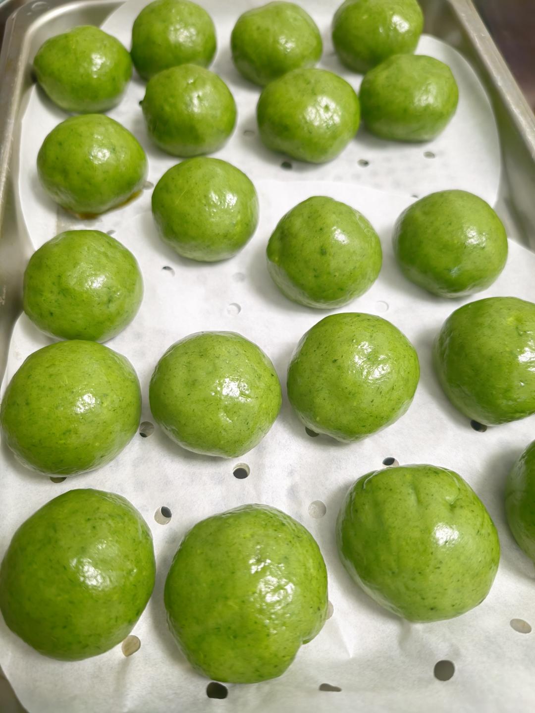 清明必吃的艾草青团