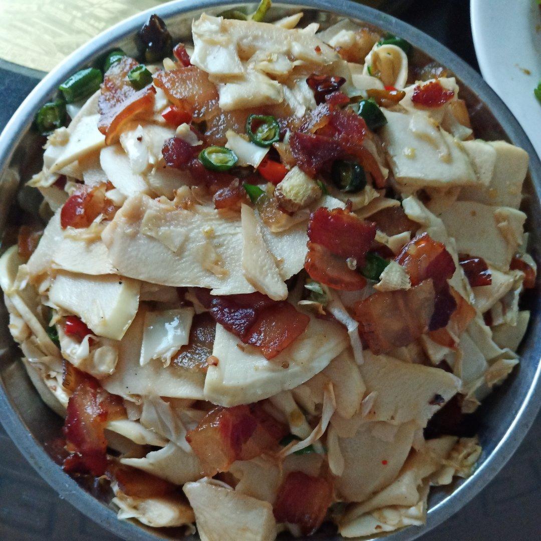 鲜笋炒腊肉（超简单又下饭）