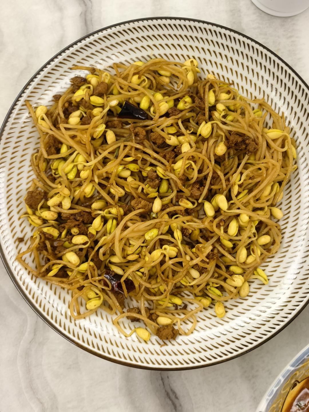 炒黄豆芽