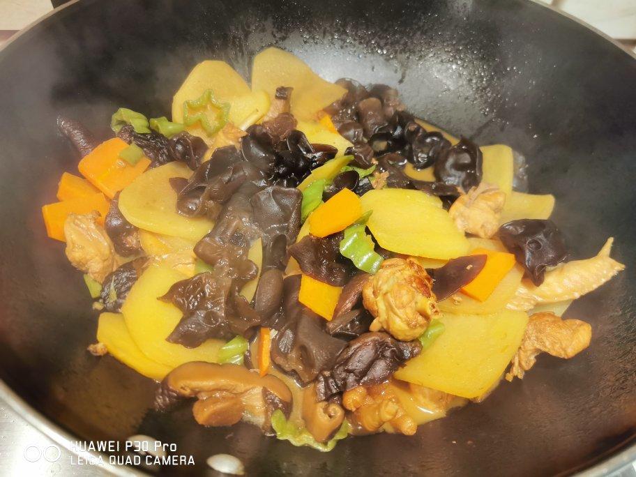 比饭店好吃很多倍的黄焖鸡