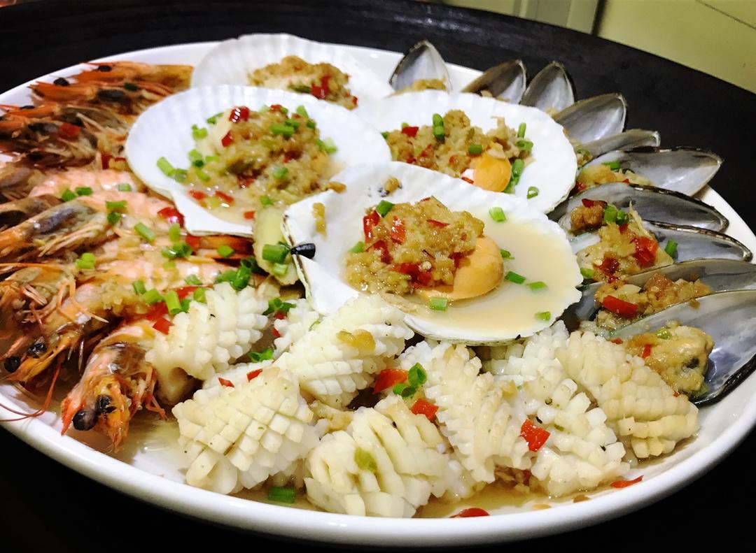 百合葵妈咪做的蒸一盘小海鲜