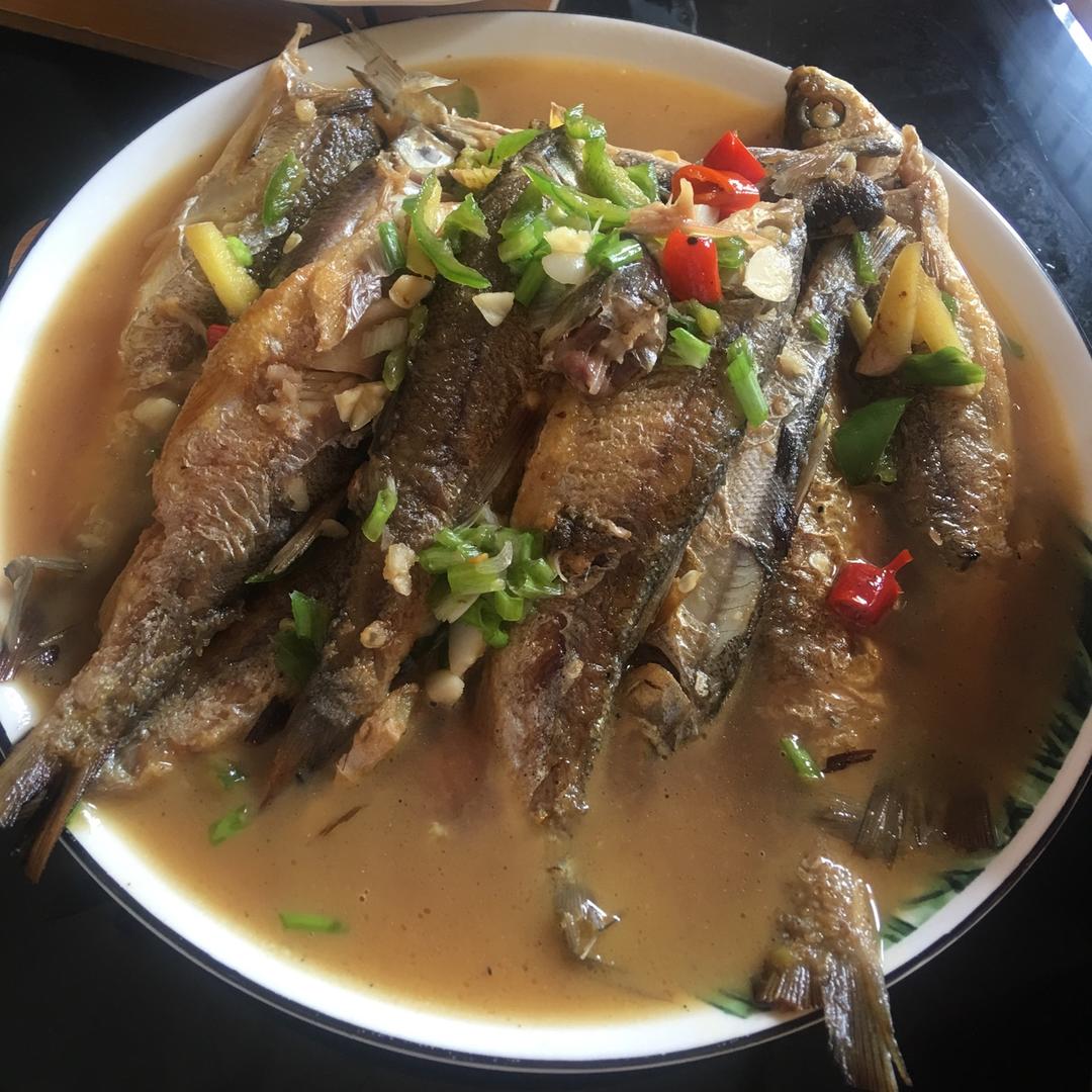 红烧小鱼（串条鱼）