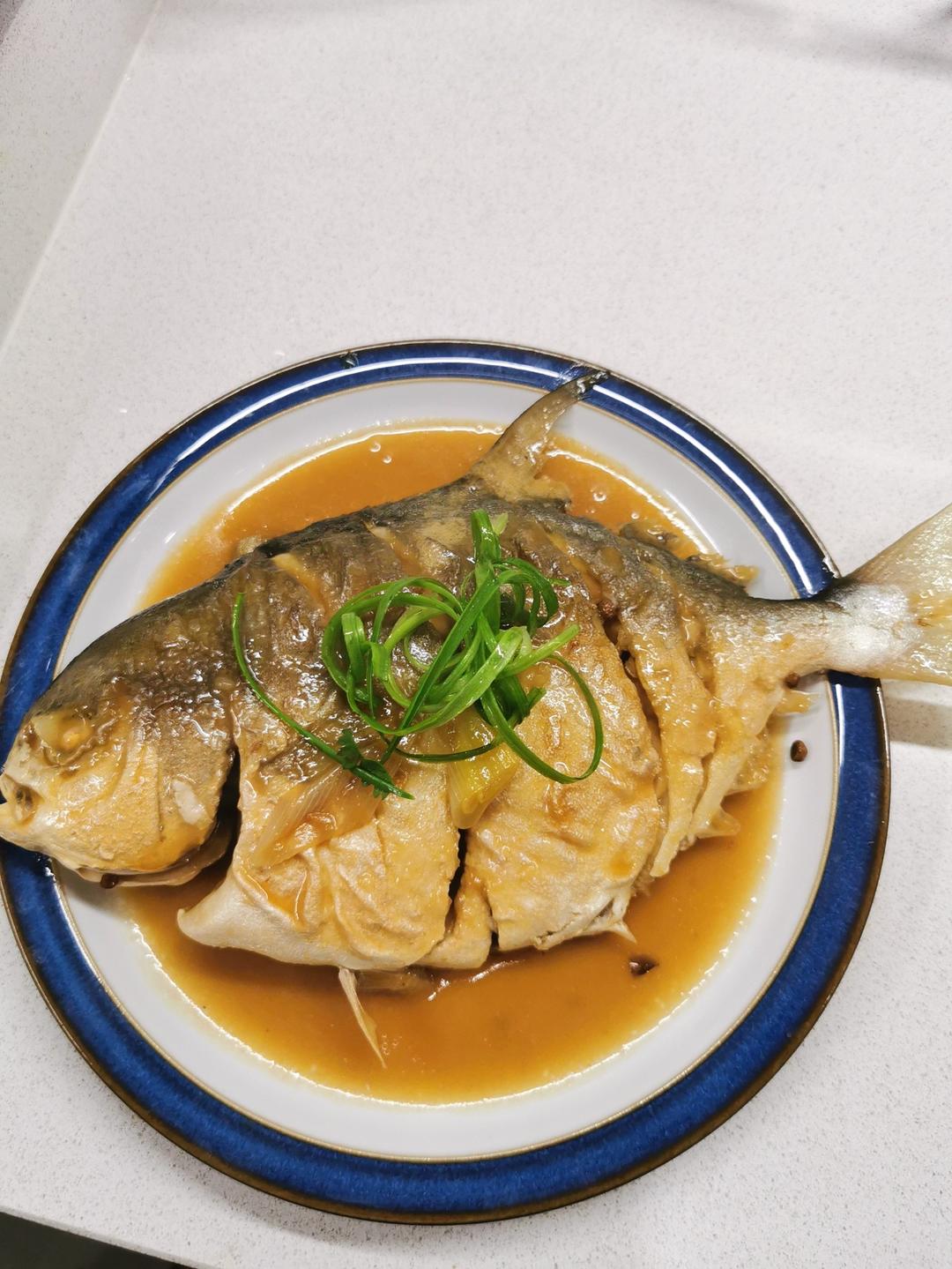 红烧金鲳鱼