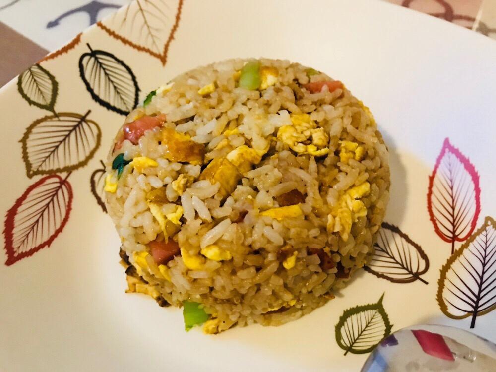 小时候的酱油炒饭