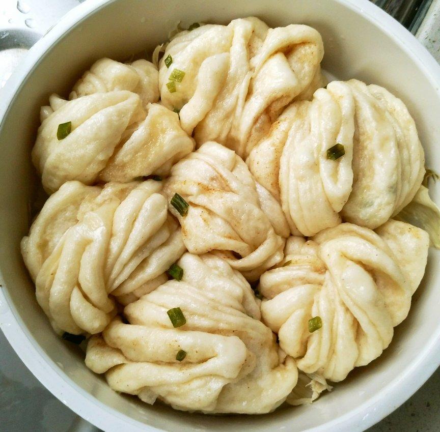 葱油花卷 Steamed Roll
