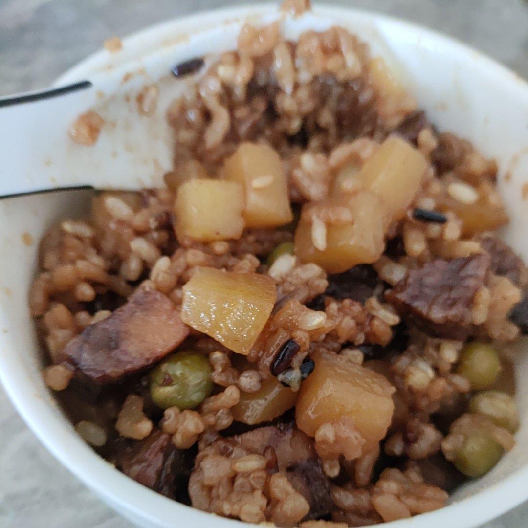 香绝了❗❗吃了还想吃的土豆腊肠焖饭❗❗