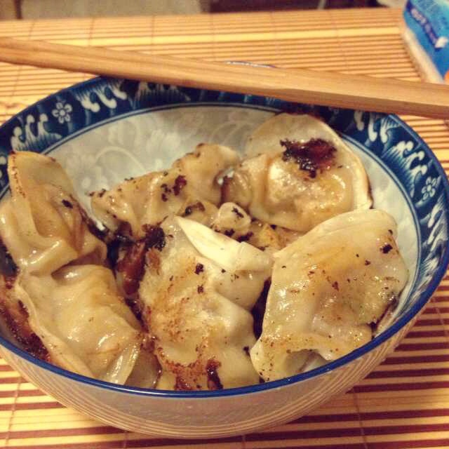 速冻饺子版锅贴