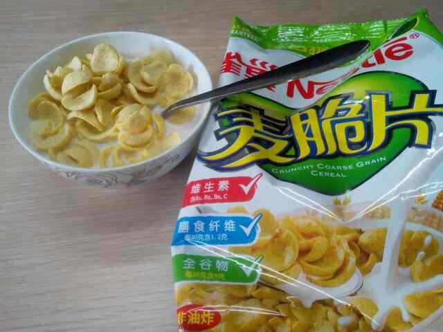 牛奶谷物麦片