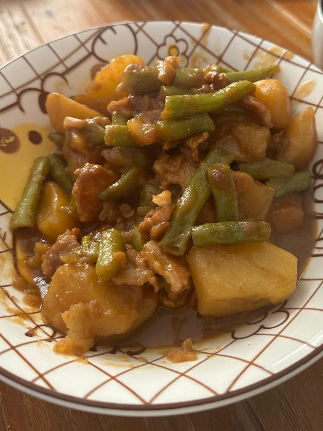 绝对正宗的东北土豆豆角炖五花肉