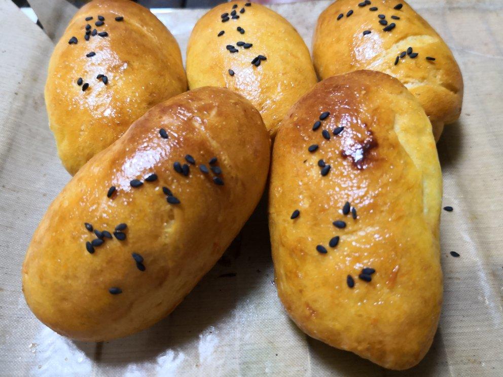 金大旺的胡萝卜小餐包