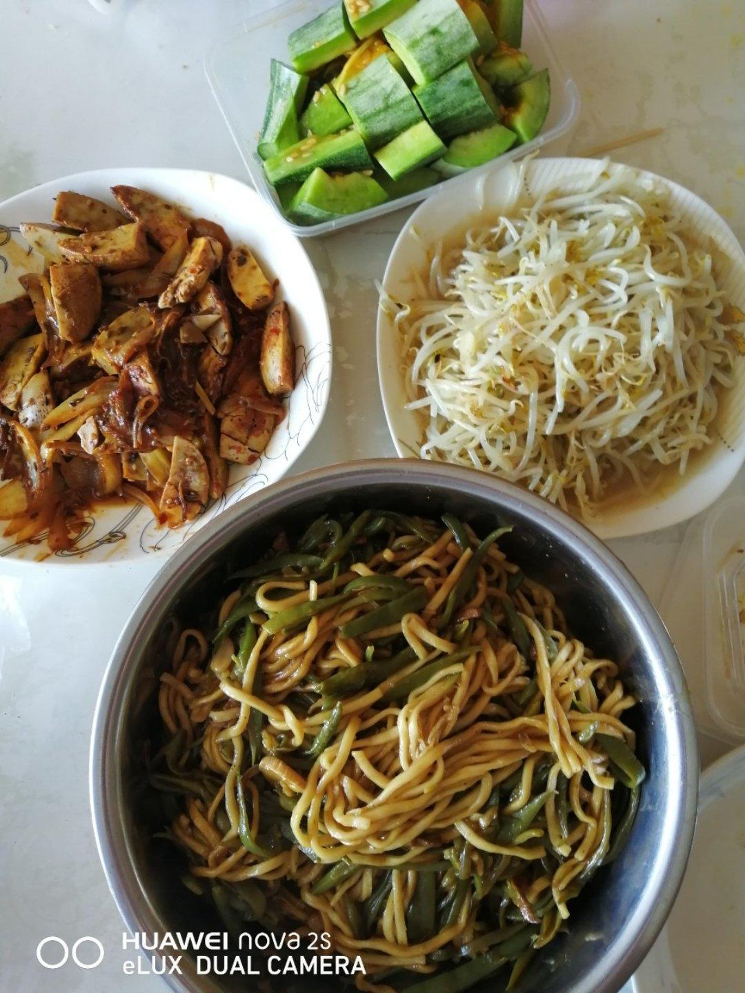 豆角焖面