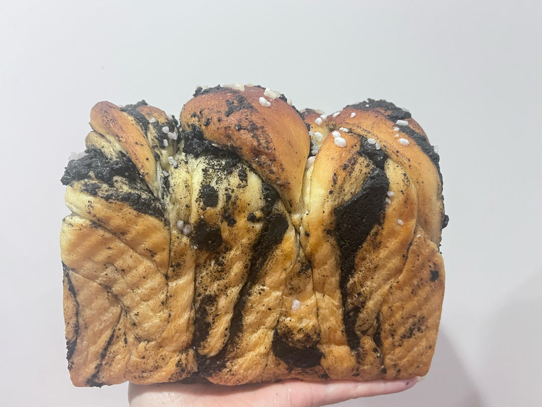 料多多系列--黑芝麻奶酥小吐司